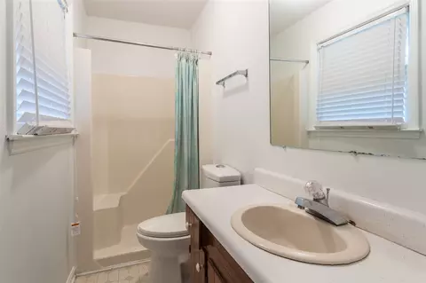 100 E Watson St, Selma, NC 27576 photo 27