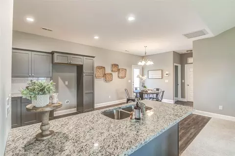 112 Dogwood Ln, Pine Level, NC 27568 photo 8