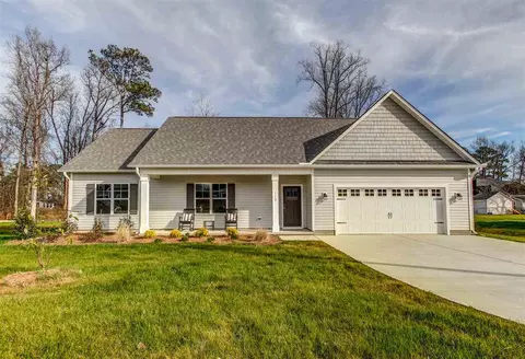 112 Dogwood Ln, Pine Level, NC 27568 photo 1