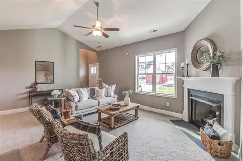 112 Dogwood Ln, Pine Level, NC 27568 photo 6