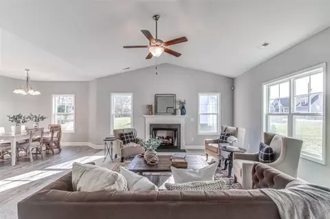 110 Dogwood Ln, Pine Level, NC 27568 photo 7