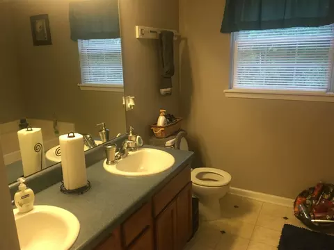 2907 Forrestal Dr, Durham, NC 27703 photo 5