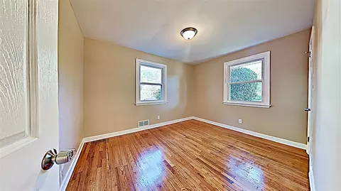 1109 Raynor St, Durham, NC 27703 photo 7