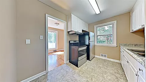 1109 Raynor St, Durham, NC 27703 photo 4