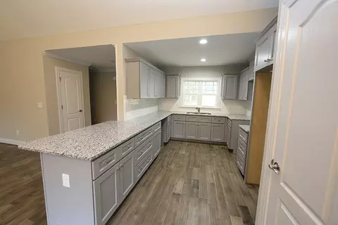 2480 Tarheel Rd, Benson, NC 27504 photo 5