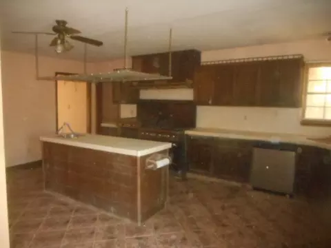 690 E River Rd, Moncure, NC 27559 photo 18