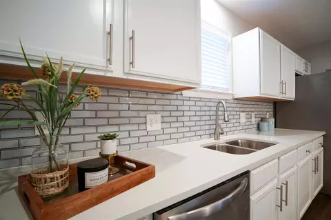1317 Taylor St, Durham, NC 27703 photo 7