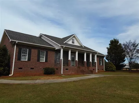 831 Dogeye Rd, Benson, NC 27504 photo 3
