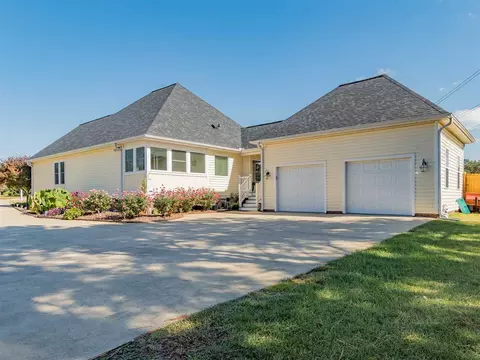1001 Red Brick Rd, Garner, NC 27529 photo 6