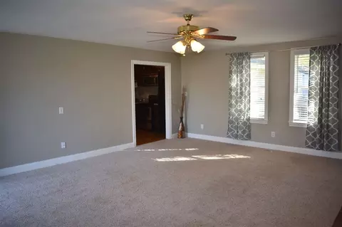 511 Saints St, Dunn, NC 28334 photo 6