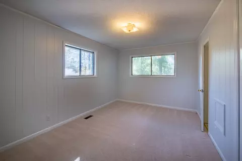 207 Crestview Dr, Durham, NC 27712 photo 16