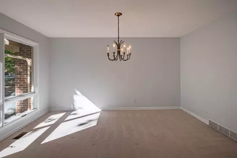 207 Crestview Dr, Durham, NC 27712 photo 5