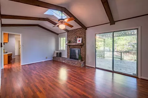 207 Crestview Dr, Durham, NC 27712 photo 11