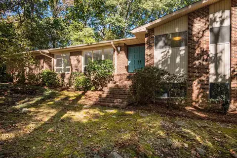 207 Crestview Dr, Durham, NC 27712 photo 1