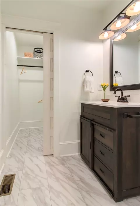 209 Edward St, Durham, NC 27701 photo 22