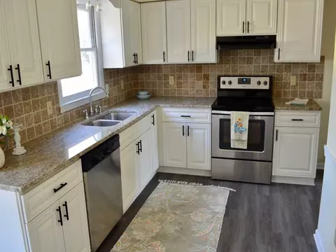 100 Glenn Bryan Ct, Garner, NC 27529 photo 9