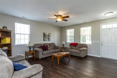 220 Hillview Dr, Durham, NC 27703 photo 8