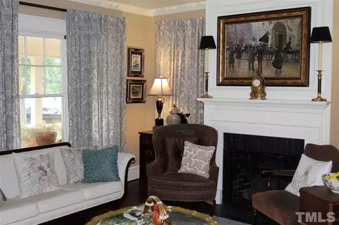 307 E Hl, Benson, NC 27504 photo 6