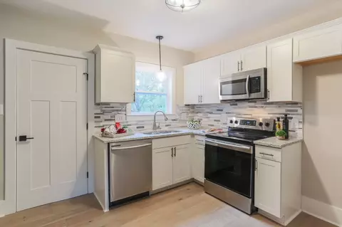 2412 Albany St, Durham, NC 27705 photo 3