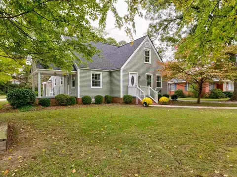 328 W Parrish Dr, Benson, NC 27504 photo 2