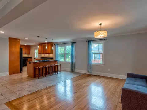 328 W Parrish Dr, Benson, NC 27504 photo 4