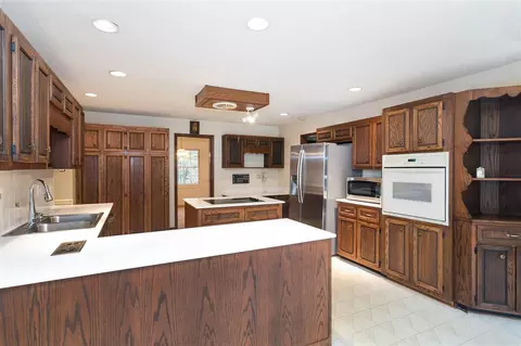 2815 Saddle St, Durham, NC 27712 photo 9