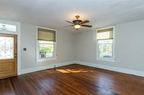 206 E Main St, Garner, NC 27529 photo 8