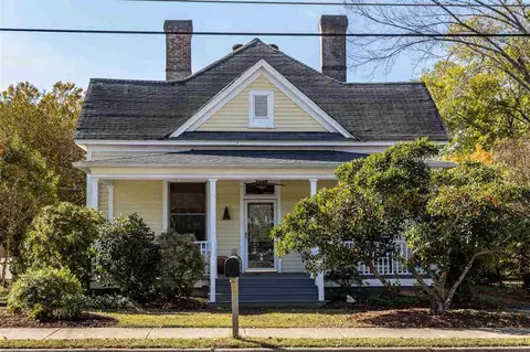 206 E Main St, Garner, NC 27529 photo 2