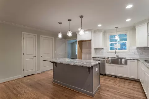 3400 Apache Dr, Raleigh, NC 27609 photo 9
