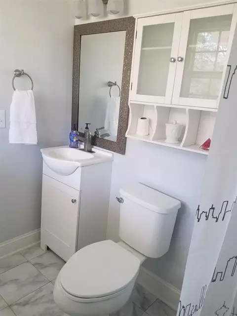 5627 Birch Dr, Durham, NC 27712 photo 16