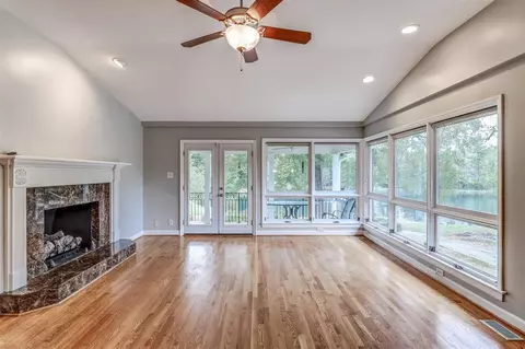512 Parkview Dr, Durham, NC 27712 photo 10