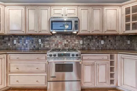 512 Parkview Dr, Durham, NC 27712 photo 15