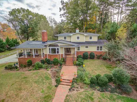 512 Parkview Dr, Durham, NC 27712 photo 1
