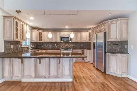 512 Parkview Dr, Durham, NC 27712 photo 12