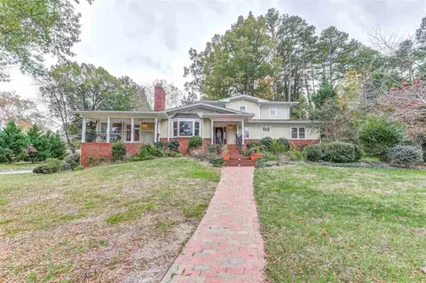 512 Parkview Dr, Durham, NC 27712 photo 2