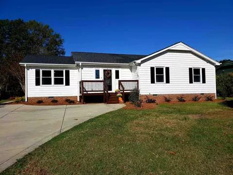 383 Circle Dr, Angier, NC 27501 photo 4