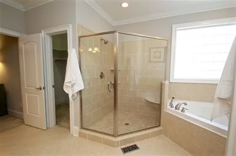 5602 Highcroft Dr, Cary, NC 27519 photo 12