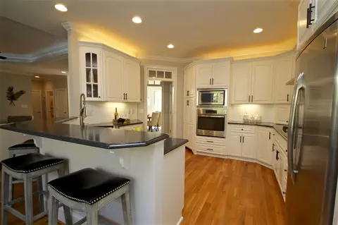 5602 Highcroft Dr, Cary, NC 27519 photo 8