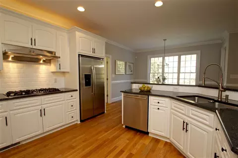 5602 Highcroft Dr, Cary, NC 27519 photo 7