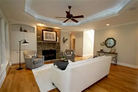 5602 Highcroft Dr, Cary, NC 27519 photo 4