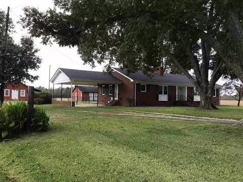 7103 Timothy Rd, Dunn, NC 28334 photo 4