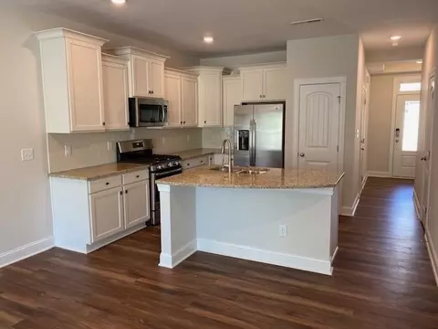 302 Lionel St, Durham, NC 27705 photo 2