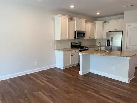 302 Lionel St, Durham, NC 27705 photo 3