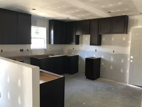24 Cedar St, Smithfield, NC 27577 photo 4