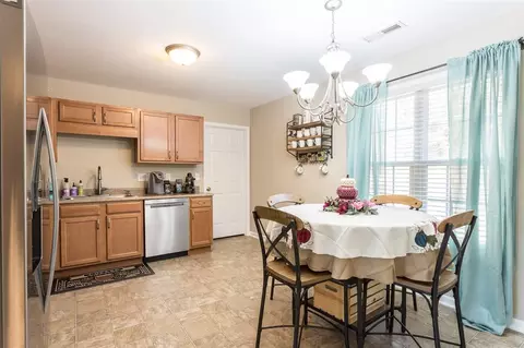 285 Gray Ghost St, Benson, NC 27504 photo 9