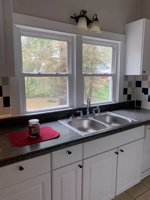 107 W E St, Erwin, NC 28339 photo 6