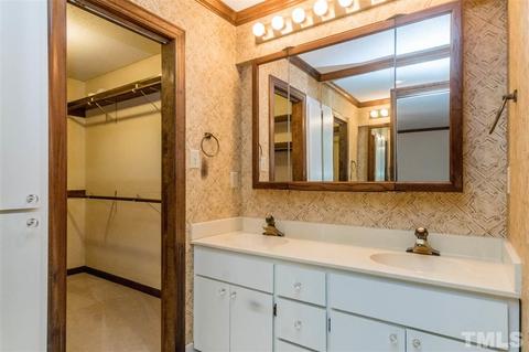 112 Bourke Pl, Cary, NC 27511 photo 14