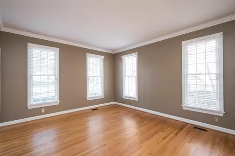 12 Altmont Ct, Durham, NC 27705 photo 9