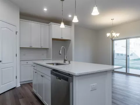 907 Lippincott Rd, Durham, NC 27703 photo 9