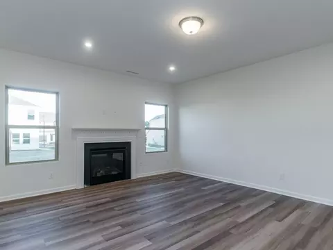 907 Lippincott Rd, Durham, NC 27703 photo 6